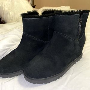 UGG Women's Classic Femme Zip Mini Ankle Bootie